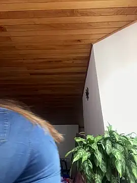 Snapshot of VioletaSubmissive chatting on February 16, 8:22 pm VioletaSubmissive online show from February 16, 8:22 pm