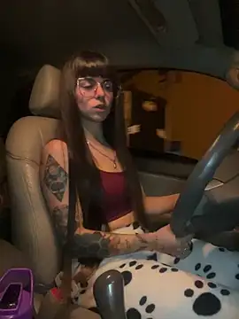 Snapshot of VioletaSubmissive chatting on March 4, 4:06 am VioletaSubmissive online show from March 4, 4:06 am