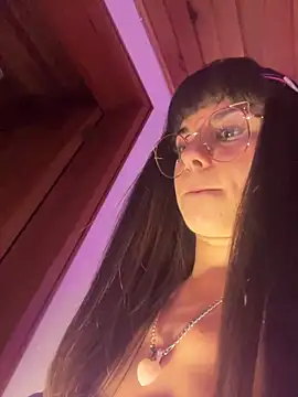 Snapshot of VioletaSubmissive chatting on September 17, 10:00 pm VioletaSubmissive online show from September 17, 10:00 pm