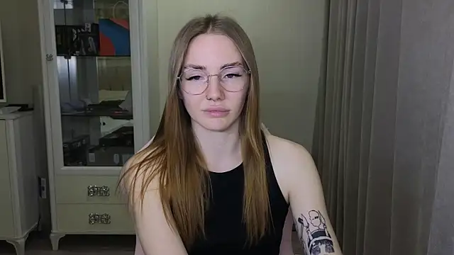 littlevildevil online show from December 2, 4:09 pm