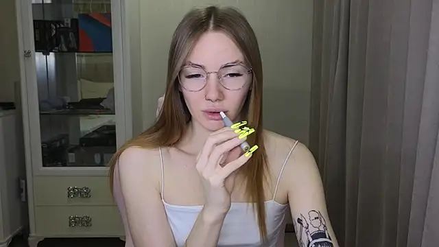 littlevildevil online show from December 11, 11:19 am