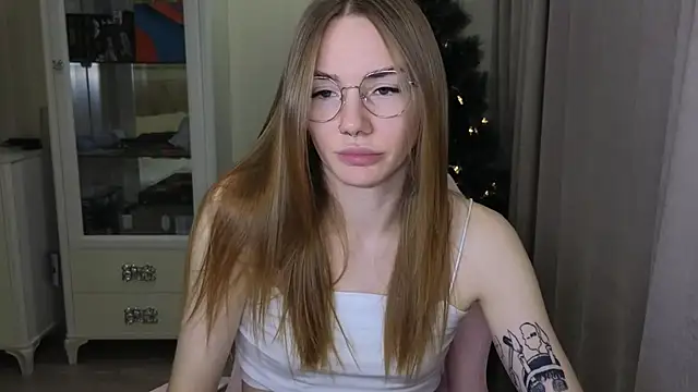 littlevildevil online show from December 13, 12:06 pm