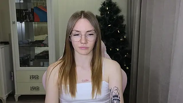 littlevildevil online show from December 13, 3:11 pm