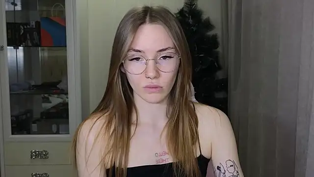 littlevildevil online show from December 20, 2:49 pm