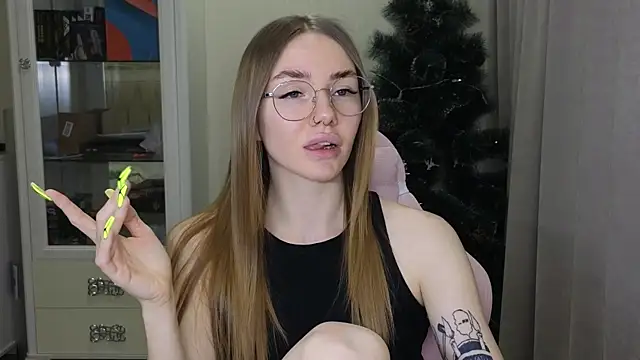 littlevildevil online show from December 28, 12:24 pm