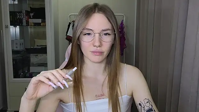 littlevildevil online show from January 23, 11:26 am