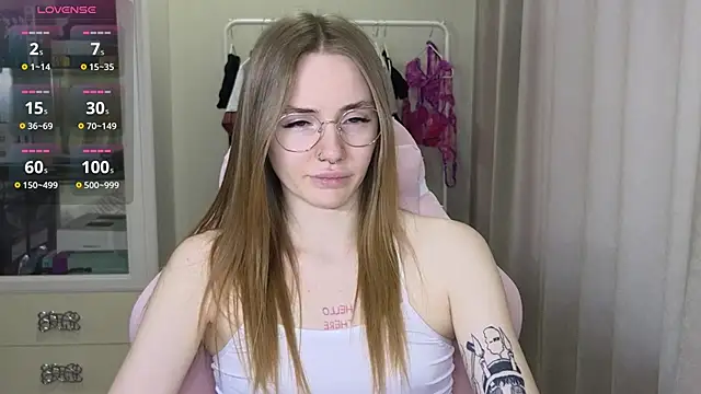 littlevildevil online show from February 11, 9:31 am