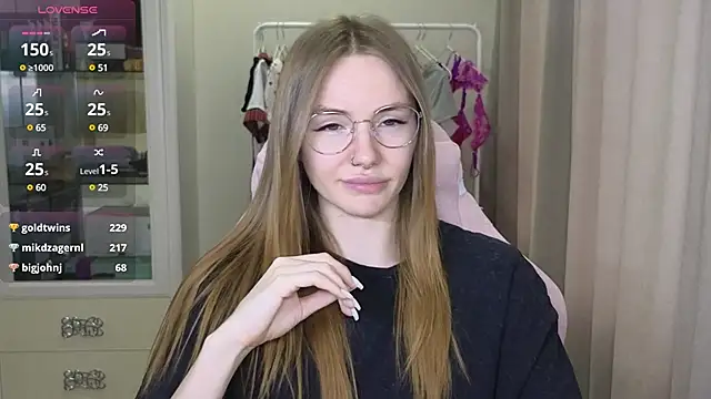 littlevildevil online show from March 2, 12:22 pm