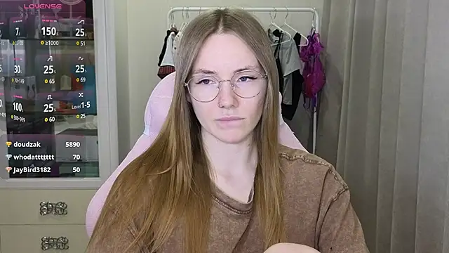 littlevildevil online show from March 5, 2:23 pm