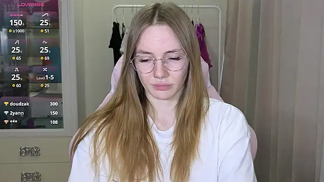 littlevildevil online show from March 7, 2:23 pm