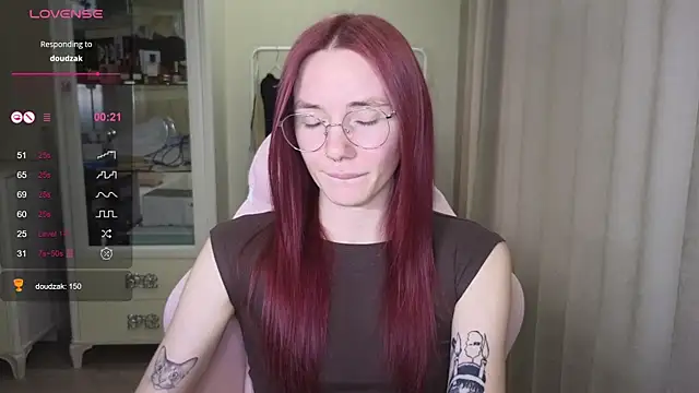 littlevildevil online show from September 19, 11:00 am