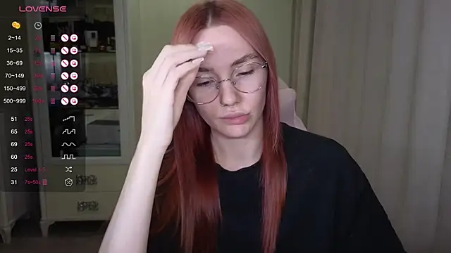 littlevildevil online show from October 4, 10:57 am