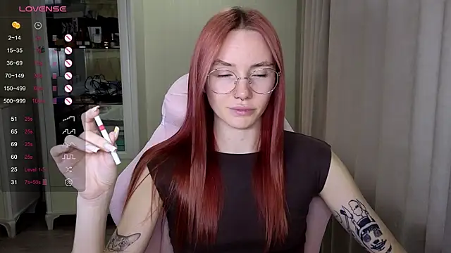 littlevildevil online show from October 21, 10:49 am