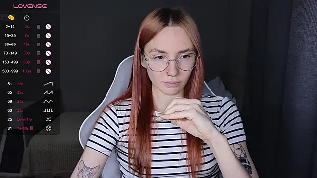 littlevildevil online show from November 25, 10:48 am