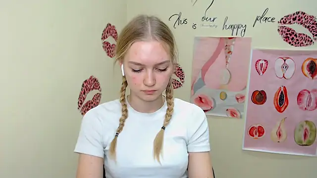 Snapshot of MademoiselleCl chatting on December 7, 9:06 am MademoiselleCl online show from December 7, 9:06 am