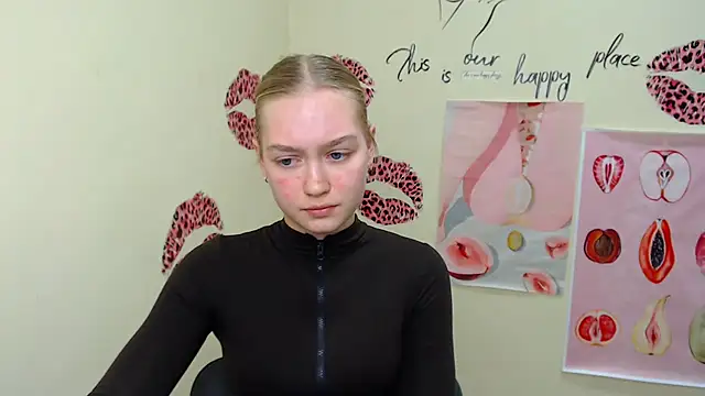 Snapshot of MademoiselleCl chatting on December 13, 3:11 pm MademoiselleCl online show from December 13, 3:11 pm