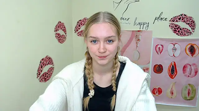 Snapshot of MademoiselleCl chatting on December 16, 4:49 pm MademoiselleCl online show from December 16, 4:49 pm