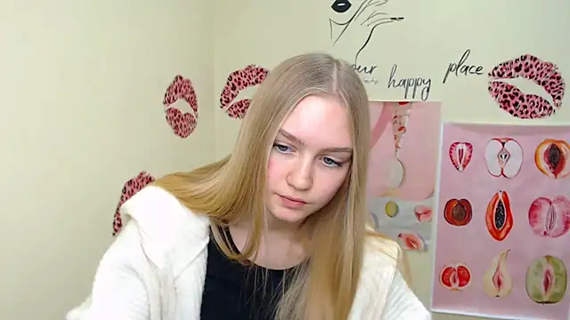 Snapshot of MademoiselleCl chatting on December 18, 8:31 am MademoiselleCl online show from December 18, 8:31 am