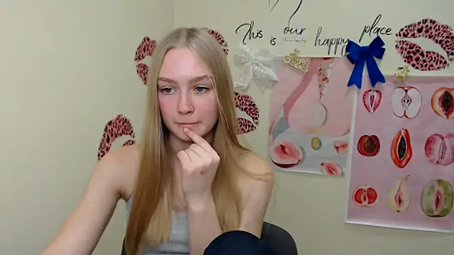 Snapshot of MademoiselleCl chatting on December 20, 3:31 pm MademoiselleCl online show from December 20, 3:31 pm