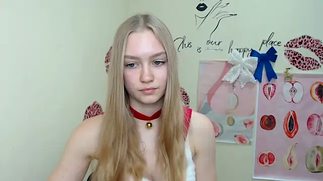 Snapshot of MademoiselleCl chatting on December 24, 9:39 am MademoiselleCl online show from December 24, 9:39 am