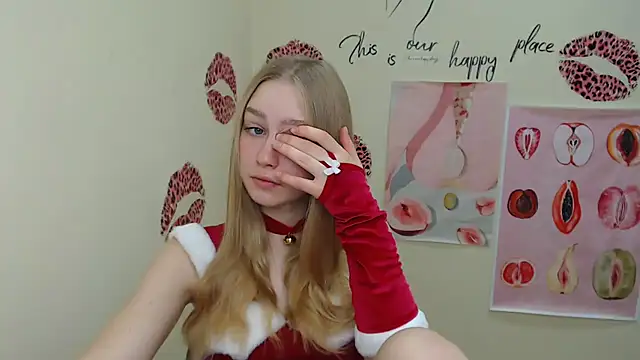 Snapshot of MademoiselleCl chatting on December 27, 10:34 am MademoiselleCl online show from December 27, 10:34 am