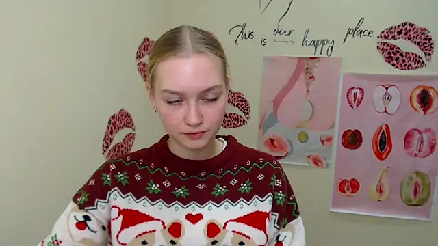 Snapshot of MademoiselleCl chatting on January 8, 10:15 am MademoiselleCl online show from January 8, 10:15 am