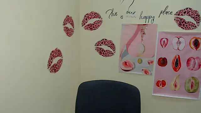 Snapshot of MademoiselleCl chatting on January 9, 6:59 am MademoiselleCl online show from January 9, 6:59 am