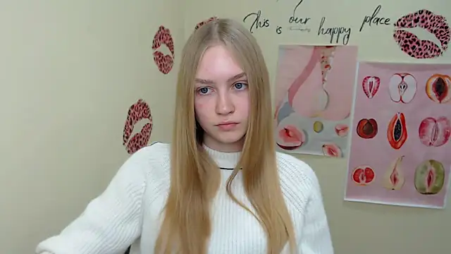 Snapshot of MademoiselleCl chatting on January 12, 10:23 am MademoiselleCl online show from January 12, 10:23 am