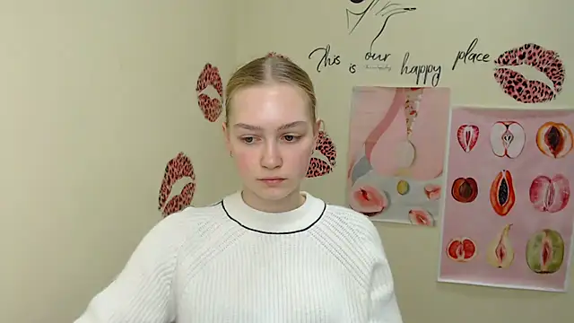 Snapshot of MademoiselleCl chatting on January 17, 10:55 am MademoiselleCl online show from January 17, 10:55 am