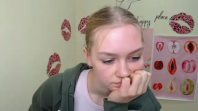 Snapshot of MademoiselleCl chatting on January 26, 10:12 am MademoiselleCl online show from January 26, 10:12 am