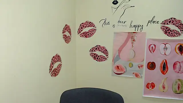 Snapshot of MademoiselleCl chatting on February 1, 12:58 pm MademoiselleCl online show from February 1, 12:58 pm