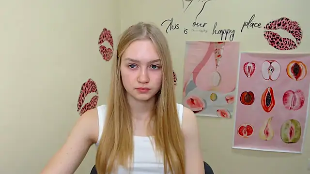 Snapshot of MademoiselleCl chatting on February 2, 7:20 am MademoiselleCl online show from February 2, 7:20 am