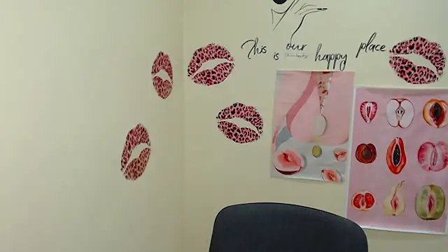 Snapshot of MademoiselleCl chatting on February 2, 5:15 pm MademoiselleCl online show from February 2, 5:15 pm