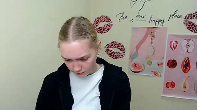 Snapshot of MademoiselleCl chatting on February 5, 7:07 am MademoiselleCl online show from February 5, 7:07 am