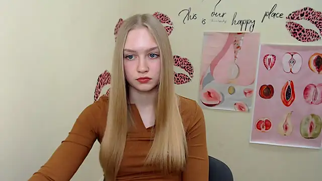 Snapshot of MademoiselleCl chatting on February 5, 10:08 am MademoiselleCl online show from February 5, 10:08 am