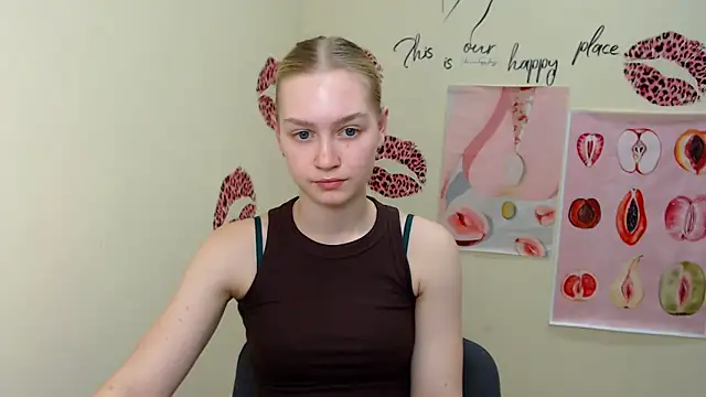 Snapshot of MademoiselleCl chatting on February 7, 1:01 pm MademoiselleCl online show from February 7, 1:01 pm