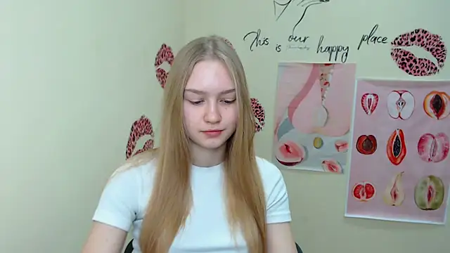 Snapshot of MademoiselleCl chatting on February 8, 7:04 am MademoiselleCl online show from February 8, 7:04 am