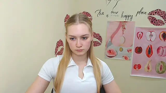 Snapshot of MademoiselleCl chatting on February 27, 10:37 am MademoiselleCl online show from February 27, 10:37 am