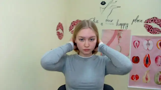 Snapshot of MademoiselleCl chatting on March 4, 10:35 am MademoiselleCl online show from March 4, 10:35 am