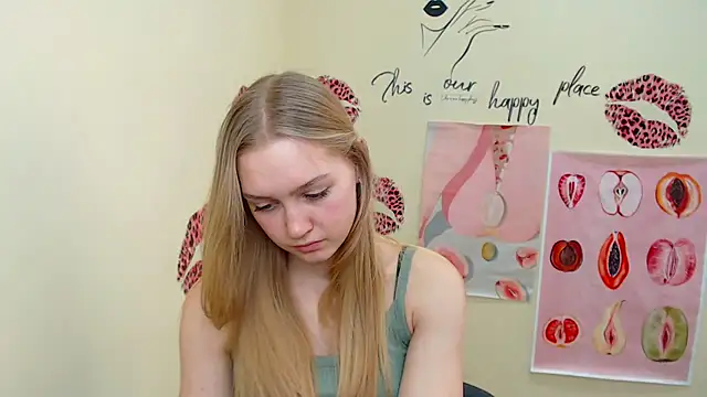 Snapshot of MademoiselleCl chatting on March 5, 12:33 pm MademoiselleCl online show from March 5, 12:33 pm