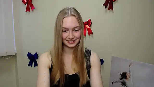 Snapshot of MademoiselleCl chatting on March 14, 11:01 am MademoiselleCl online show from March 14, 11:01 am