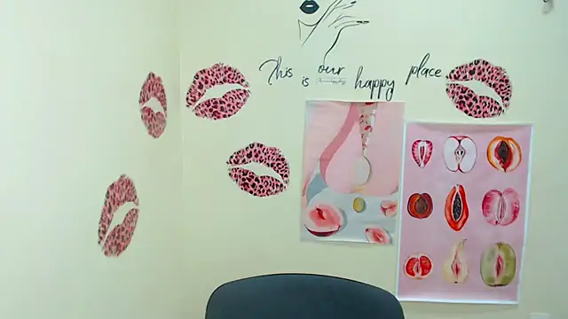 Snapshot of MademoiselleCl chatting on March 15, 7:20 am MademoiselleCl online show from March 15, 7:20 am