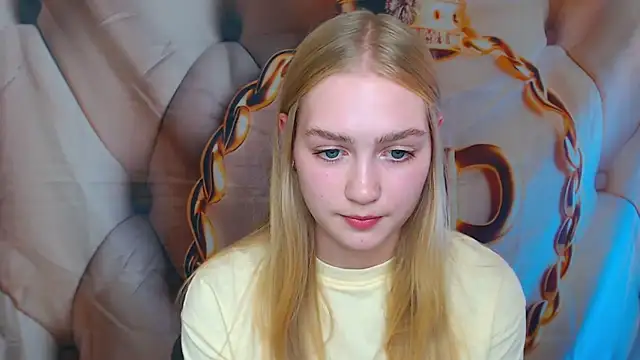 Snapshot of MademoiselleCl chatting on September 11, 12:27 pm MademoiselleCl online show from September 11, 12:27 pm