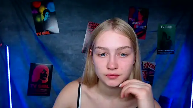 Snapshot of MademoiselleCl chatting on September 28, 6:57 pm MademoiselleCl online show from September 28, 6:57 pm