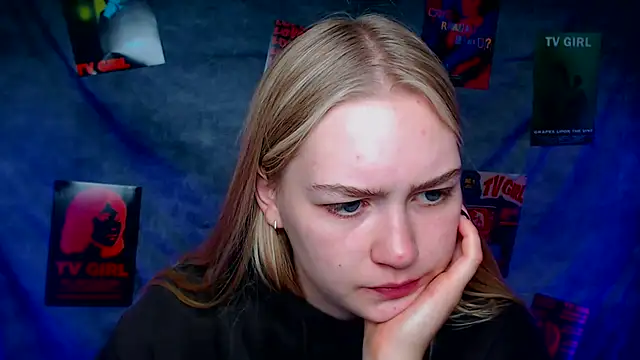 Snapshot of MademoiselleCl chatting on September 30, 6:18 am MademoiselleCl online show from September 30, 6:18 am