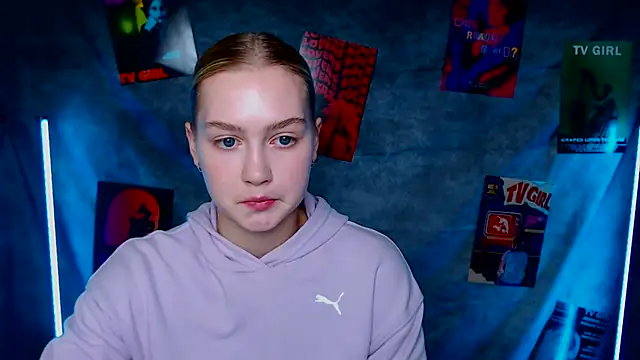 Snapshot of MademoiselleCl chatting on October 21, 12:06 pm MademoiselleCl online show from October 21, 12:06 pm