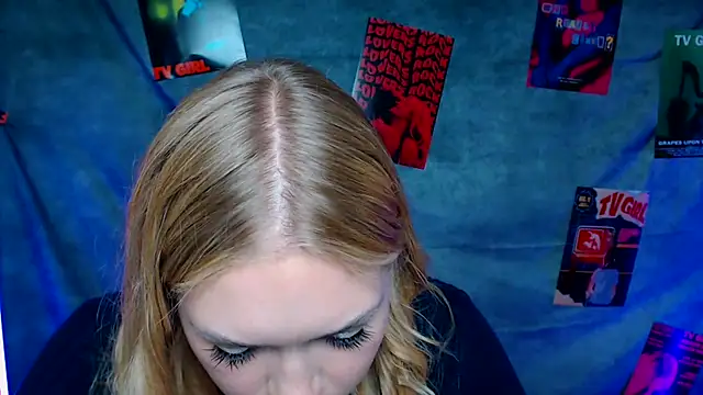 Snapshot of MademoiselleCl chatting on November 7, 1:11 pm MademoiselleCl online show from November 7, 1:11 pm