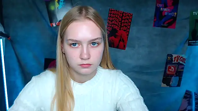 Snapshot of MademoiselleCl chatting on November 12, 1:11 pm MademoiselleCl online show from November 12, 1:11 pm