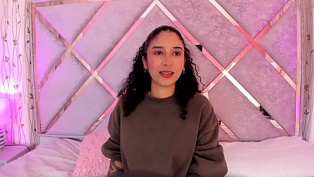  lanna jhonson  online show from January 13, 1:02 am