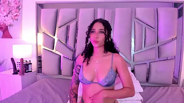  lanna jhonson  online show from January 14, 5:45 pm